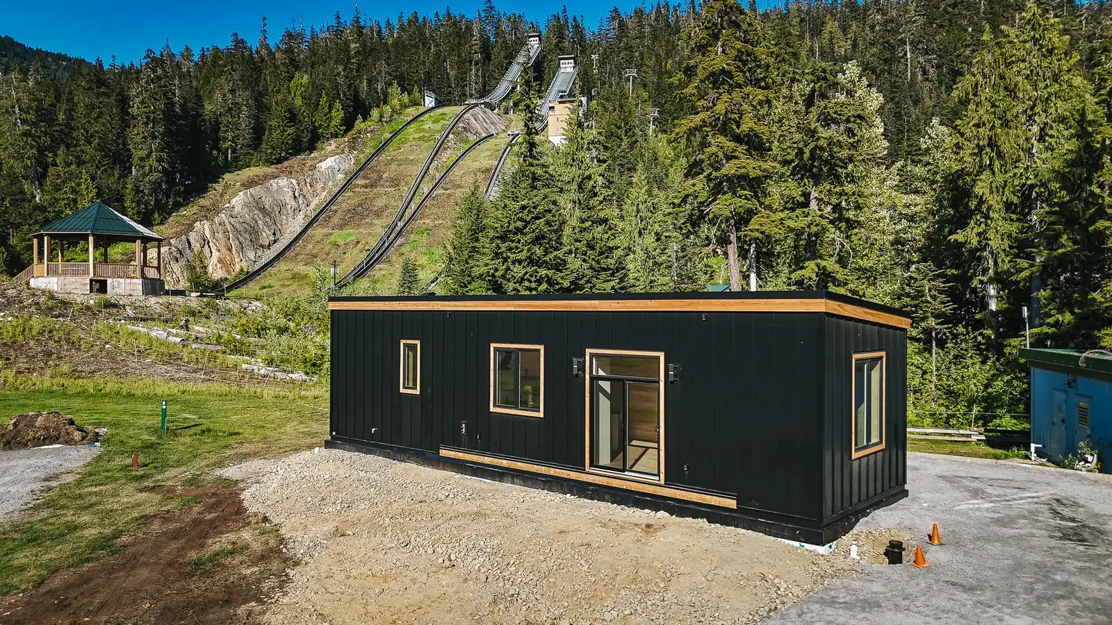 MODERN 2 Bedroom 14′ × 48′